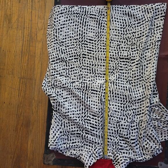 Tail Athletic Long Sleeve Sweater Top - Picture 10 of 13